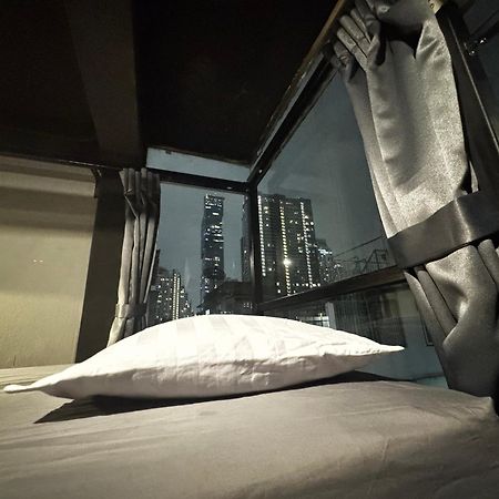 Stay At Pan Hostel Бангкок Экстерьер фото